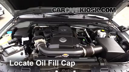 2012 Nissan Frontier SL 4.0L V6 Crew Cab Pickup Huile Ajouter de l'huile